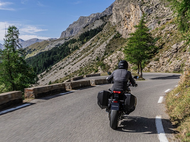 Yamaha Tracer 9 GT Plus Y-AMT